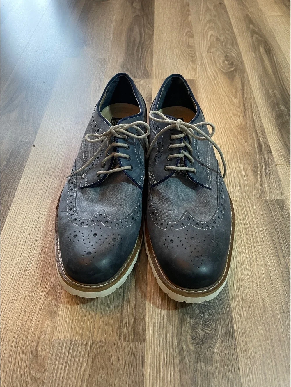 Lucky Brand Blue Suede Oxford Shoes with White Sole, Size
